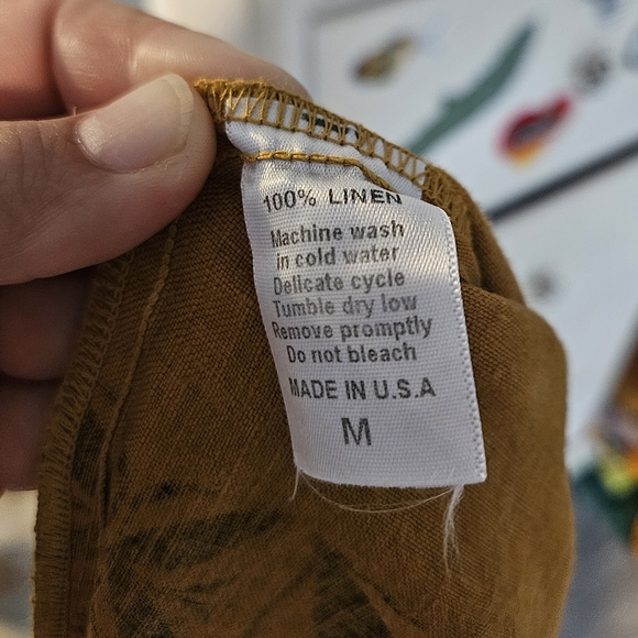 KEALOPIKO KEYHOLE JUMPER - SIZE MEDIUM - MOANA MOTIFS PRINT - MUSTARD/TAN COLOR - Picture 6 of 6